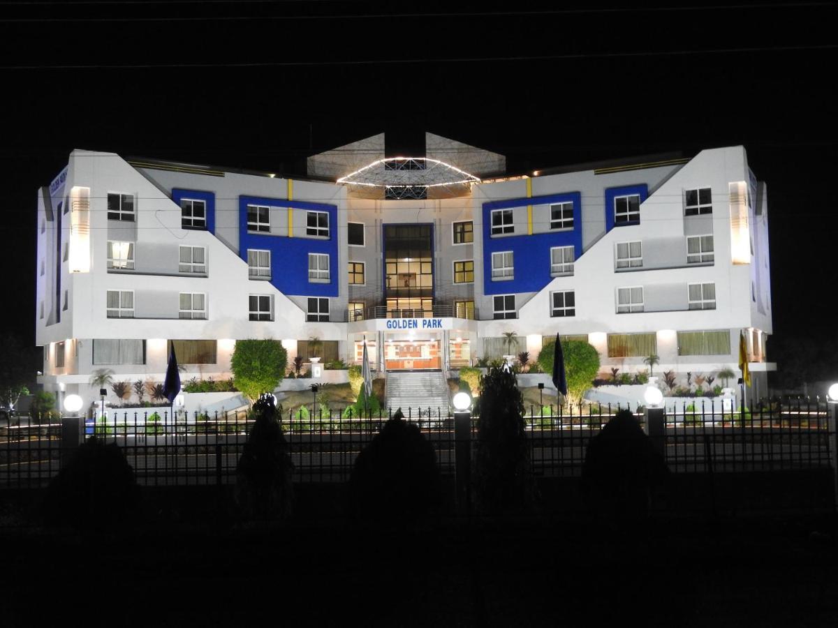 Golden Park Hotel & Resort Malda Exterior photo